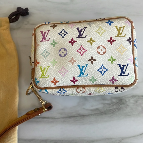 LOUIS VUITTON X MURAKAMI MULTICOLOUR MONOGRAM WAPITY CASE - Picture 3 of 12